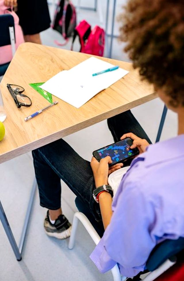 mã OTP V9bet không về